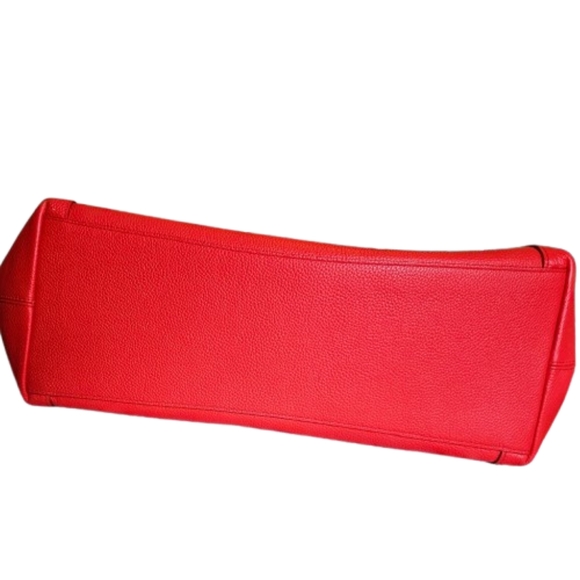 COACH Red Pebbled Leather shoulder bag with dust bag - Picture 9 of 9